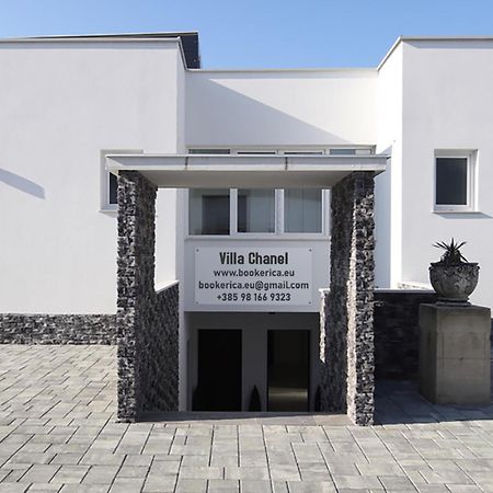Villa Chanel Crikvenica Buitenkant foto