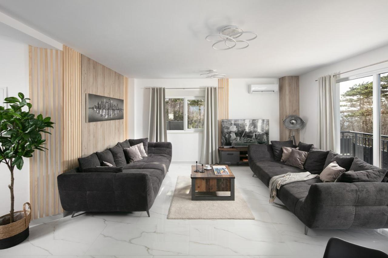 Villa Chanel Crikvenica Buitenkant foto